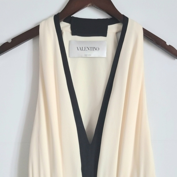 Valentino Two-Tone Ruched Waist Gown, Ivory | Black, Size 6, NWT - Picture 6 of 16